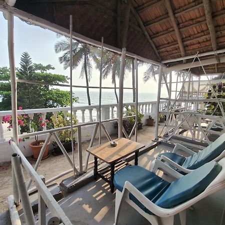 This Is It Beachfront - Rooms, Cafe & Events Arambol Zewnętrze zdjęcie