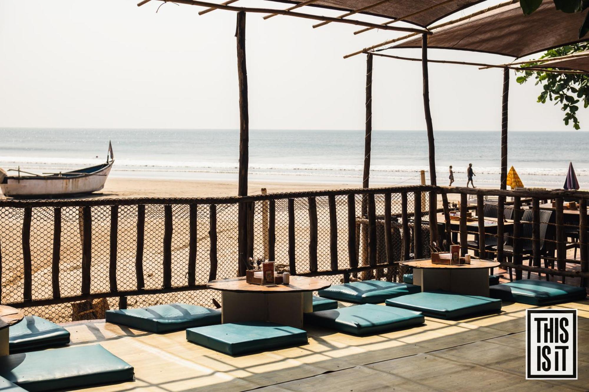 This Is It Beachfront - Rooms, Cafe & Events Arambol Zewnętrze zdjęcie