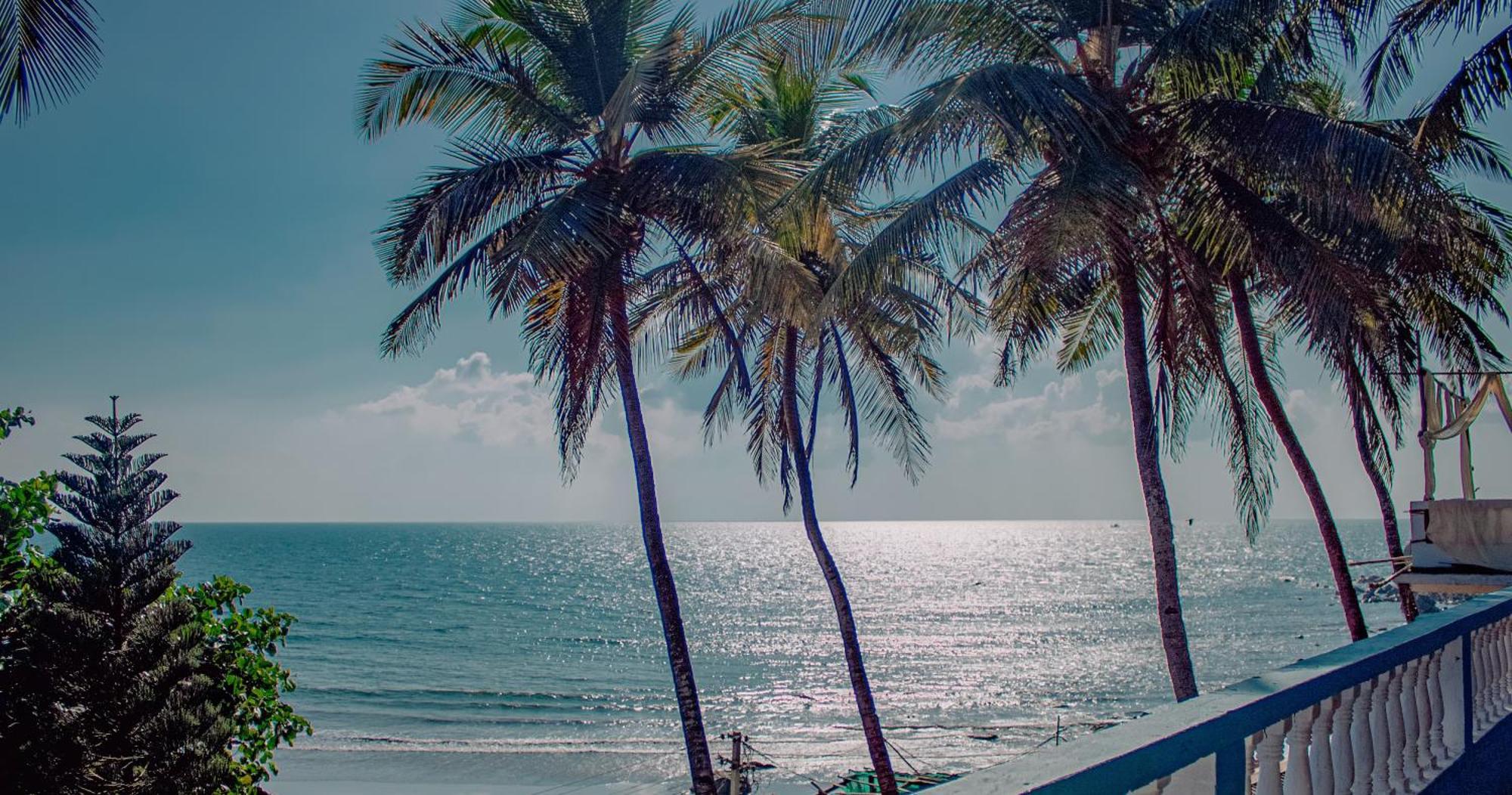 This Is It Beachfront - Rooms, Cafe & Events Arambol Zewnętrze zdjęcie
