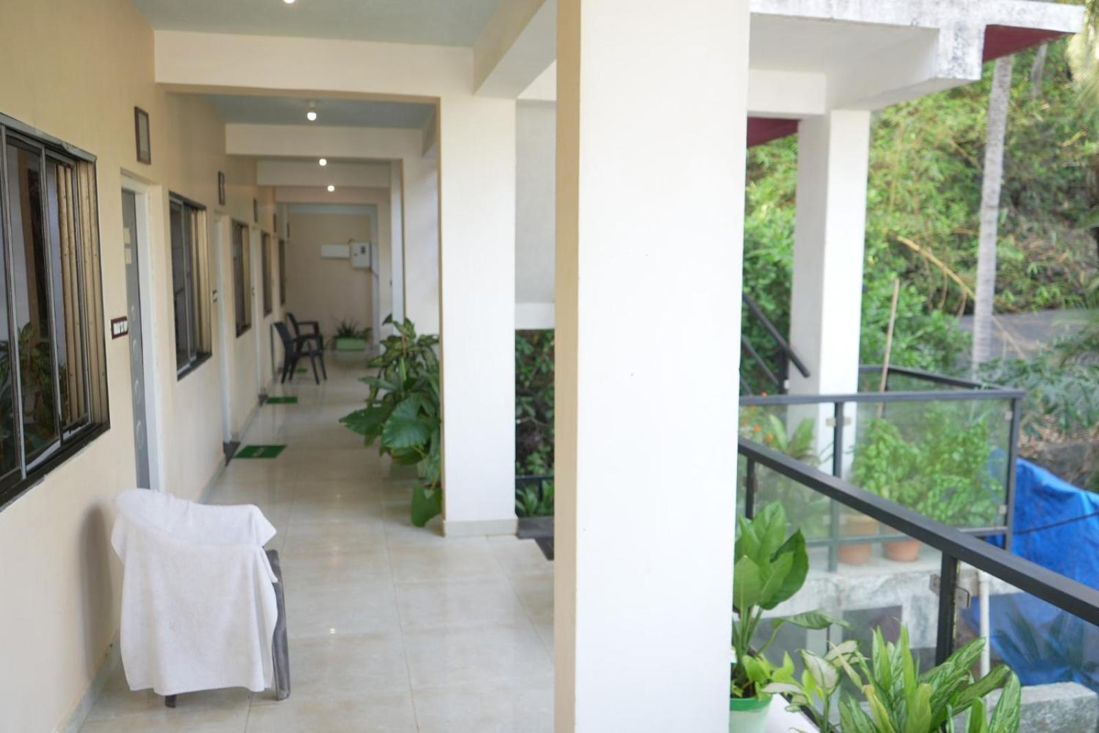 This Is It Beachfront - Rooms, Cafe & Events Arambol Zewnętrze zdjęcie