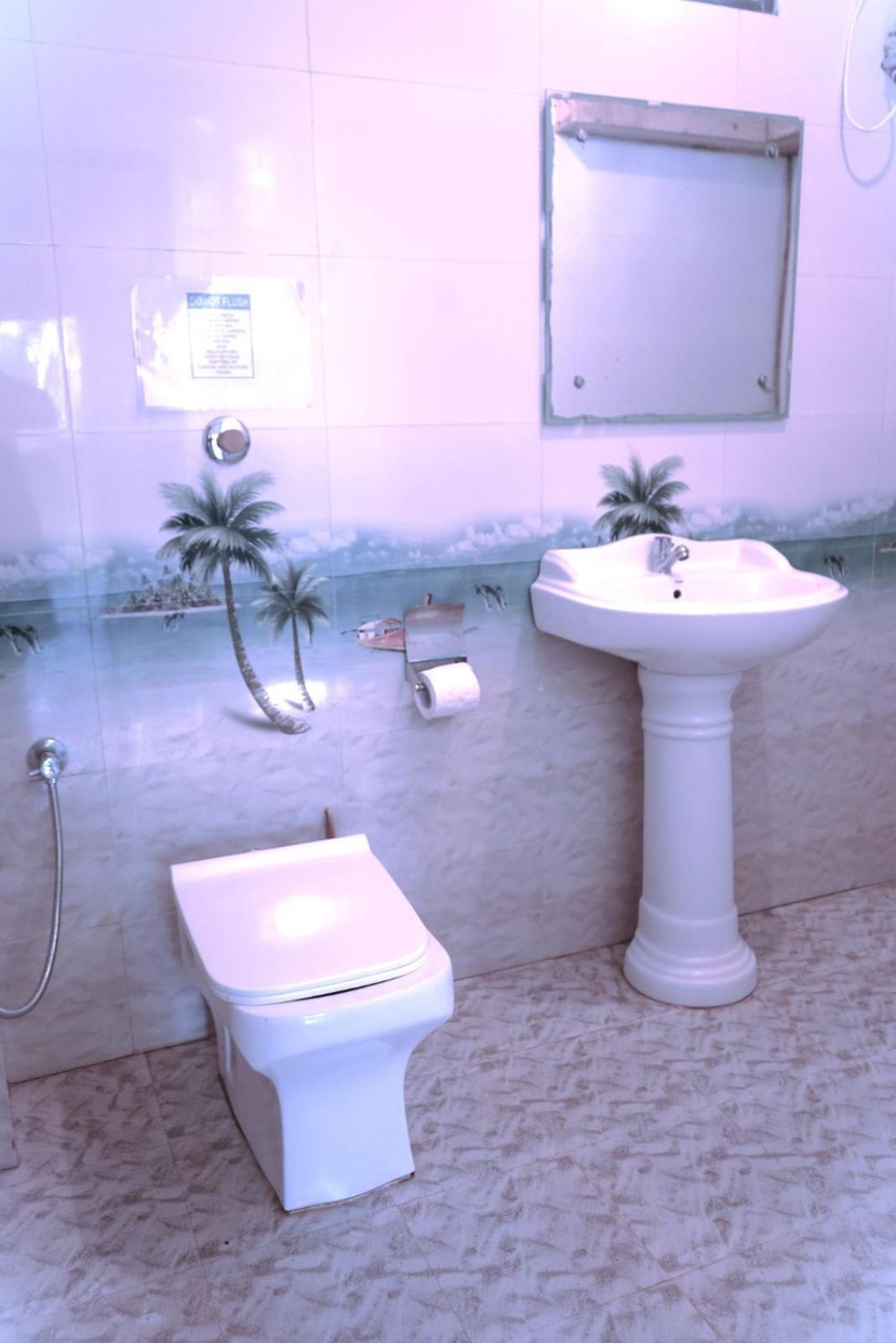 This Is It Beachfront - Rooms, Cafe & Events Arambol Zewnętrze zdjęcie
